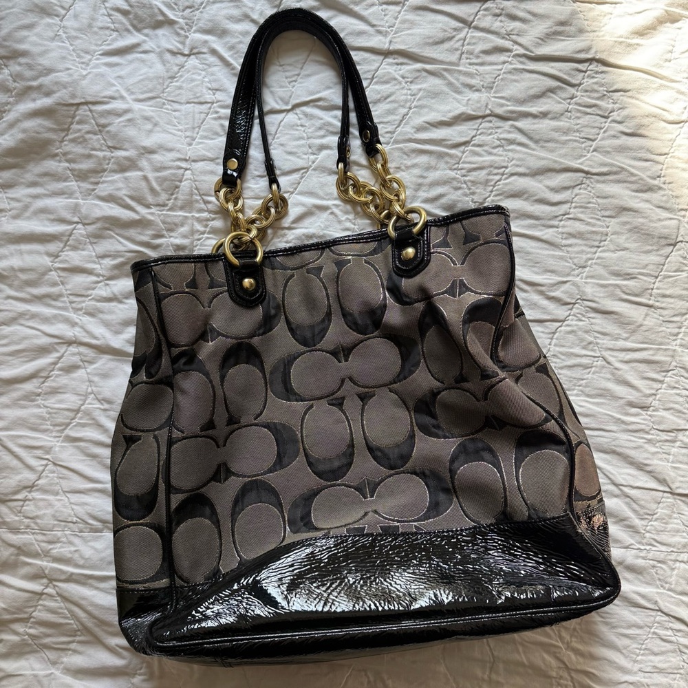 Coach Vintage Black and Grey Signature C Gold Chain and Snap Tote Shoulder Bag - Picture 5 of 15